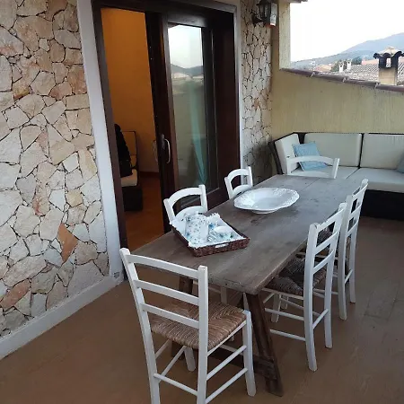 Bilocale Mansardato Con Terrazza * Villasimius